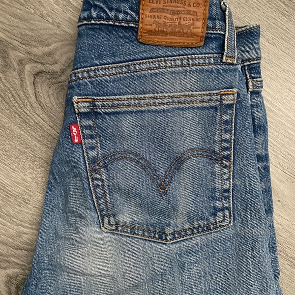 Levi’s wedgie vintage shorts size 26 - Picture 3 of 5